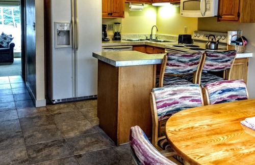 Intervale Condominio | Family Style Mountain Condo 5 Minutes to North Conway! Amenities!