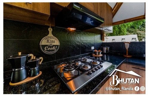 Filandia Cabaña | Family suite for 4 with a private bathroom, kitchen and living area