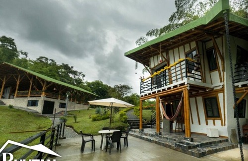 Filandia Cabaña | Family suite for 4 with a private bathroom, kitchen and living area