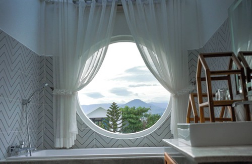 Kampot Complejo | Family Suite Pool View