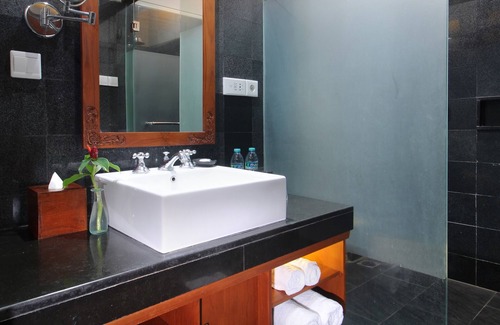 Downtown Kuta Hotel | Habitación Suite Familiar a 2 minutos a pie de la playa de Kuta