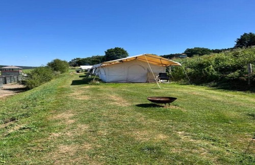 Wanne Casa | Family Tent Stay in Val de Wanne