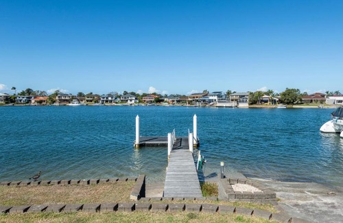 Yamba Casa | Family Tides LJHooker Yamba