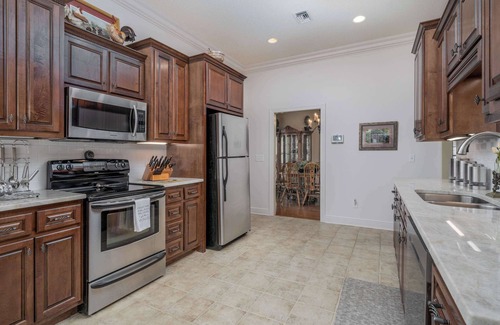 Tuscaloosa Casa | Family Ties- Lakefront- 5 TVs- 7 miles to UA