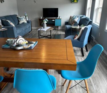 Twillingate Casa | Family Ties Vacation Home - Greenham House