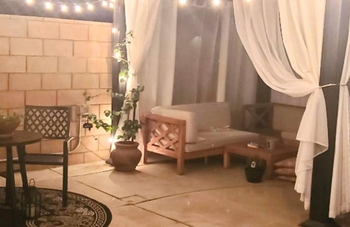 Riverside Casa | Family Time/Relaxation Getaway - kid/pet friendly