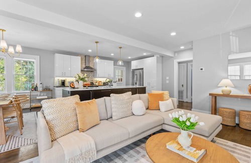 Lindley Park Casa | Family Peaceful Getaway w/ HotTub, FirePit, Pool!