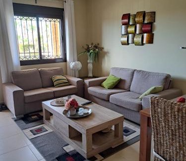 Quesada Casa | Family Townhouse 6 sleeps Maribel
