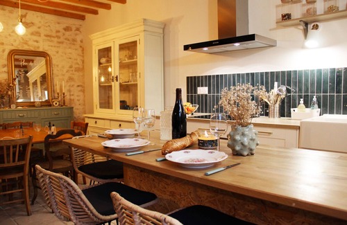 Marennes Casa | Family villa near the ocean, sleeps 10, pets welcome!
