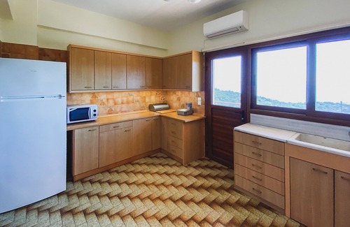 East Mani Casa | Casa de vacaciones en familia con vistas en el corazón de Mani!