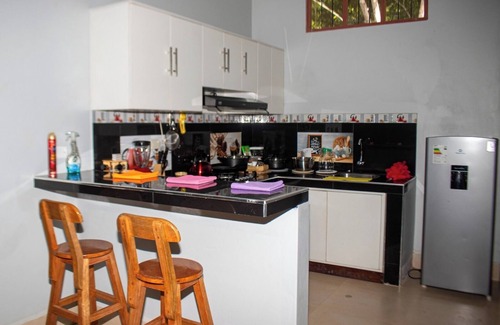 Sauce Casa | Casa vacacional, familiar, con vista al bosque y acceso a un pequeño río.