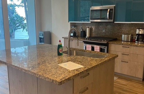 Boca de Tomatlán Apartamento | Family Vacation Home, 10 Miles From Downtown Pv Romantic Zone, Ocean Frontage