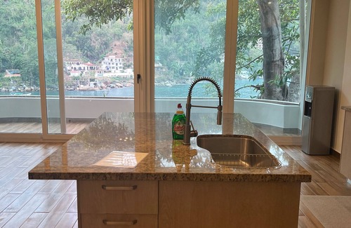 Boca de Tomatlán Apartamento | Family Vacation Home, 10 Miles From Downtown Pv Romantic Zone, Ocean Frontage