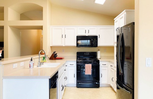 Elk Grove Casa | Family Vacay in Elk Grove/Sacramento-3BD/2BR