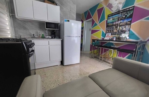 Vega Baja Apartamento | Villa Familiar Apt. 2, Cerca de Playa Marbella, Parking y Wi-Fi