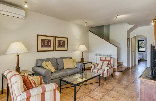 Navata Casa | Family villa in Torremirona Resort