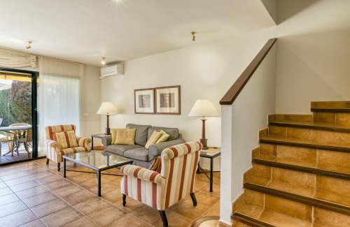 Navata Casa | Family villa in Torremirona Resort