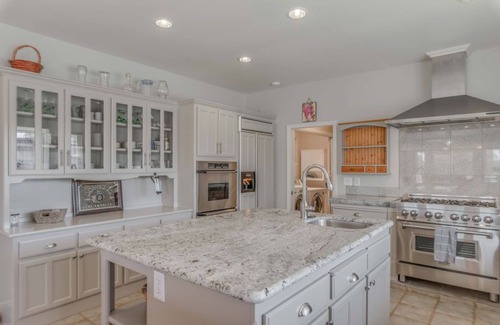 Shenandoah Valley Casa | Sleeps 12 Pet Friendly Next to Amador Top Wineries