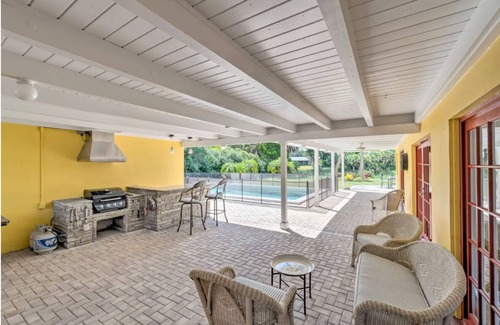 Southgate Casa | Family With Pool, Games, Dock, Fishing, Golf 4 Bedroom Home by RedAwning