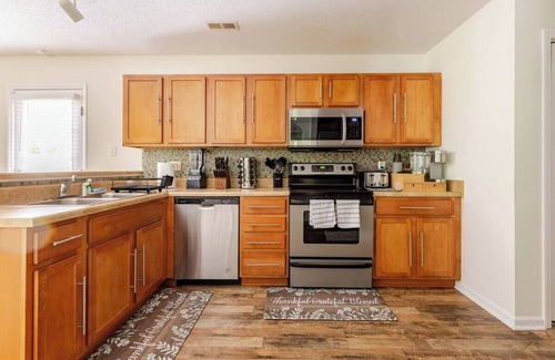 Durham Casa | Family & Work Home Near Duke University & Hospitals