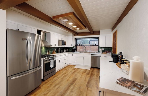 Big Bear Cabina | 🐻FamilyCabin🍿TheaterRoom🎱GameRoom🔋EVCharger 🐶PetFriendly
