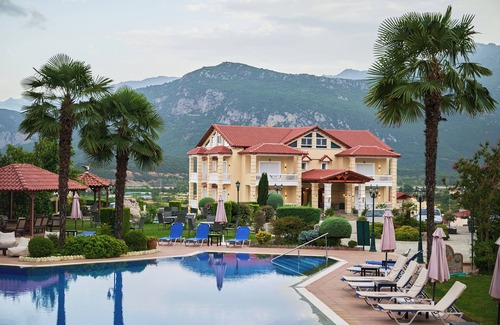 Kalambaka Apartamento | Famissi Suites 1