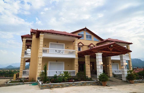 Kalambaka Apartamento | Famissi Suites 3