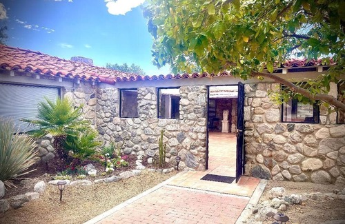 Desert Hot Springs Casa | Famous Mary Pickford's Ranch