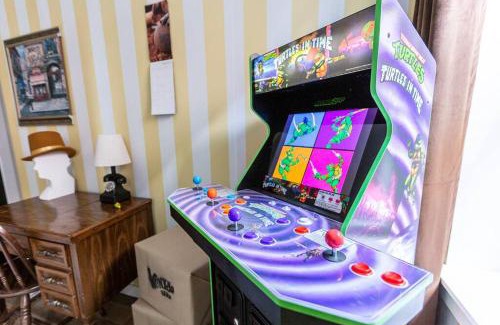 Lawrenceville Casa | Famous Willy Wonka Themed Home