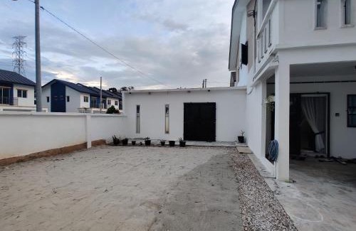 Chemor Casa | Famus Homestay