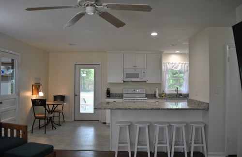 Oriental Casa | Fan Tail is located in Minnesott Beach, close to golf and ferry