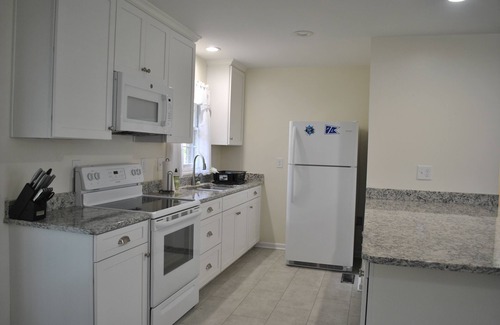 Oriental Casa | Fan Tail is located in Minnesott Beach, close to golf and ferry