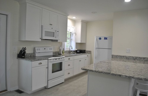 Oriental Casa | Fan Tail is located in Minnesott Beach, close to golf and ferry