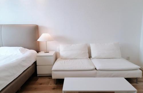Downtown Shanghai Apartamento | Fanhua Life IN Nanjing West Road Store 2