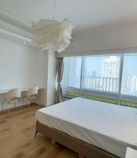 Downtown Shanghai Apartamento | Fanhua Life IN Nanjing West Road Store 2