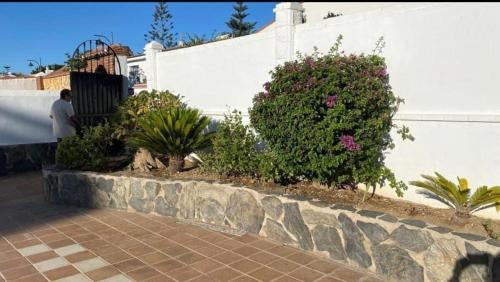 Guadalmar Apartamento | Fantástico apartamento con piscina comunitaria junto al mar en Málaga
