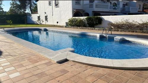 Guadalmar Apartamento | Fantástico apartamento con piscina comunitaria junto al mar en Málaga