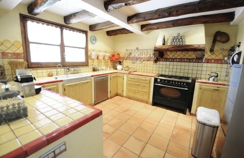 Sant Pere de Ribes Villa | Fantástica Villa a 5 minutos de Sitges!! 19 SLEEPERS, wifi, piscina