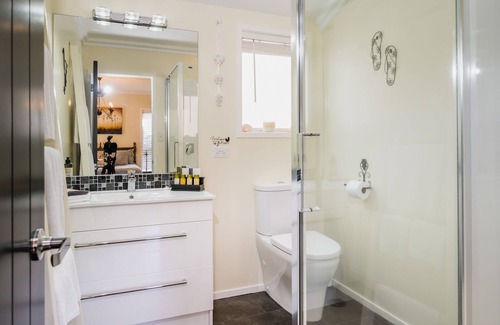 Welcome Bay Apartamento | Fantail Nest - Luxurious New Guest Suite