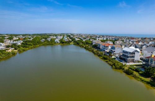 Ocean Sands Casa | FantaSea Crush Hot Tub and Walk to Beach