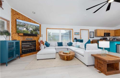 Ocean Sands Casa | FantaSea Crush Hot Tub and Walk to Beach