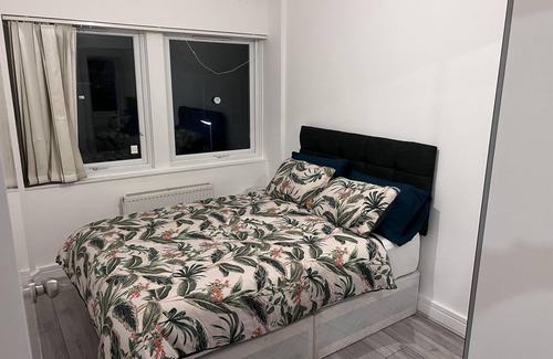 Stanwell Apartamento | Fantastic 1-bedroom Flat