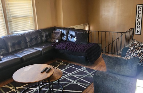 Lakeview Apartamento | Fantastic 3-bedroom apartment w/ WiFi and free parking in Rockville Centre