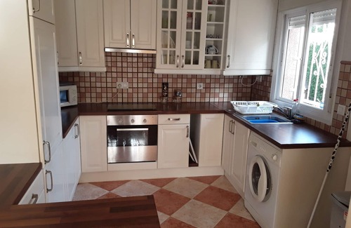 Los Alcázares Villa | Fantástica villa independiente de 3 dormitorios con piscina privada, wifi gratuito y aire acondicionado.