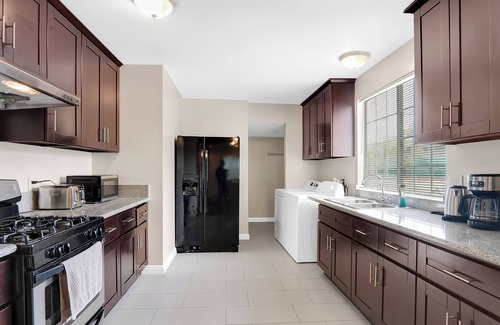 Alhambra Casa | Fantastic 3-bedroom 3 bath house in Alhambra