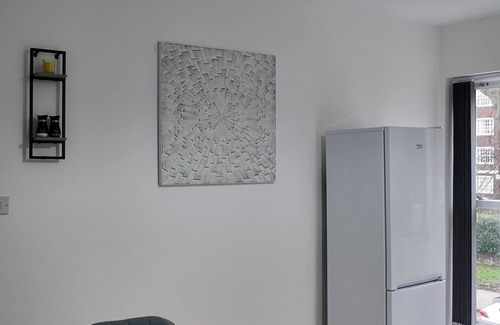 Haverstock Apartamento | Fantastic 3-bedroom duplex with WiFi in vibrant London.