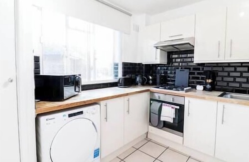 Shaftesbury Apartamento | Fantastic 3 Bedroom Maisonette