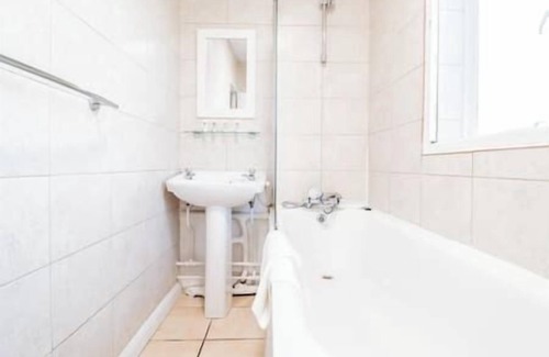 Shaftesbury Apartamento | Fantastic 3 Bedroom Maisonette