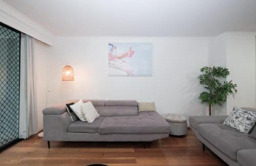 Pyrmont Apartamento | Fantastic 3BR Apt with Parking & Darling Harbour - 10 mins walk