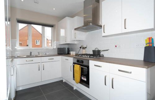 Smethwick Casa | Fantastic 3BR House in Birmingham With Garden